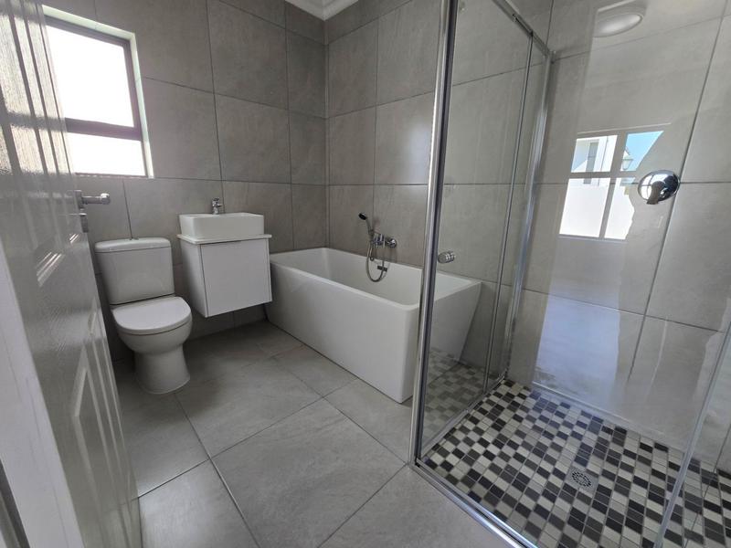 3 Bedroom Property for Sale in Shelley Point Western Cape